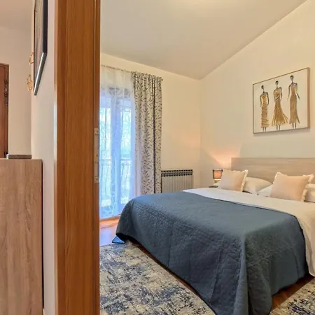 Blue Pearl Apartman *